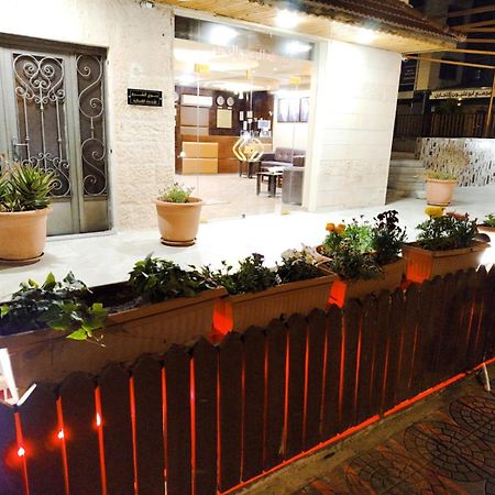 Robou Al Sharq Aparthotel Amman Bagian luar foto