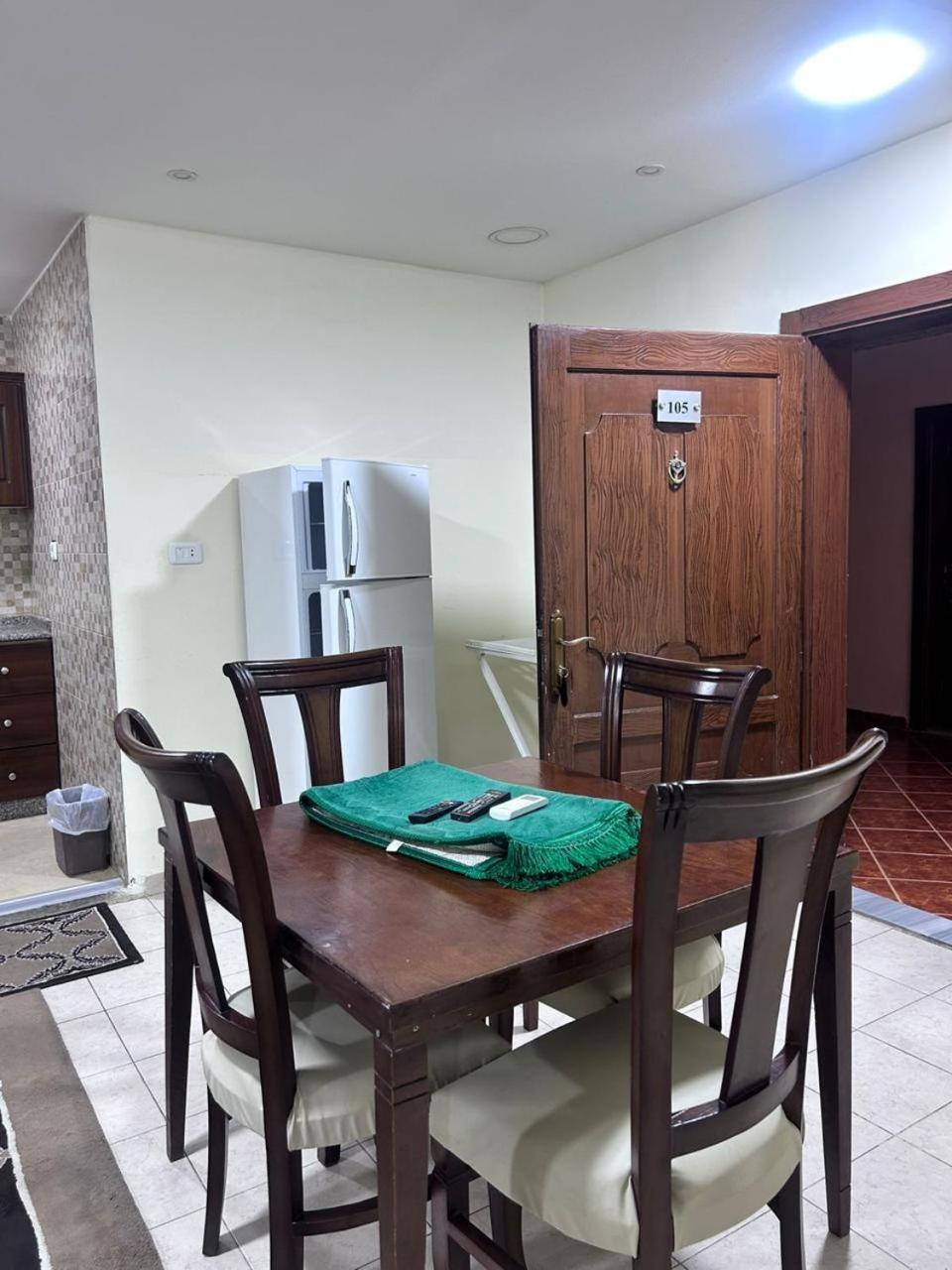Robou Al Sharq Aparthotel Amman Bagian luar foto