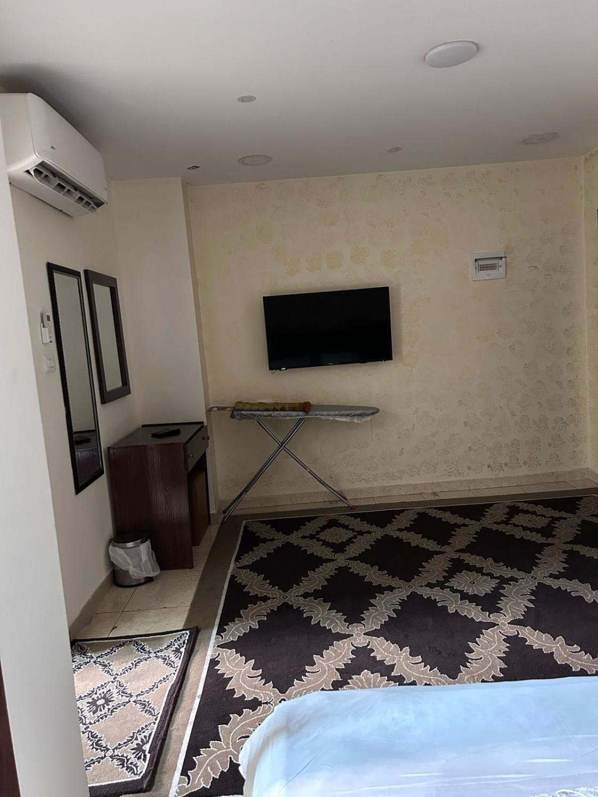 Robou Al Sharq Aparthotel Amman Bagian luar foto