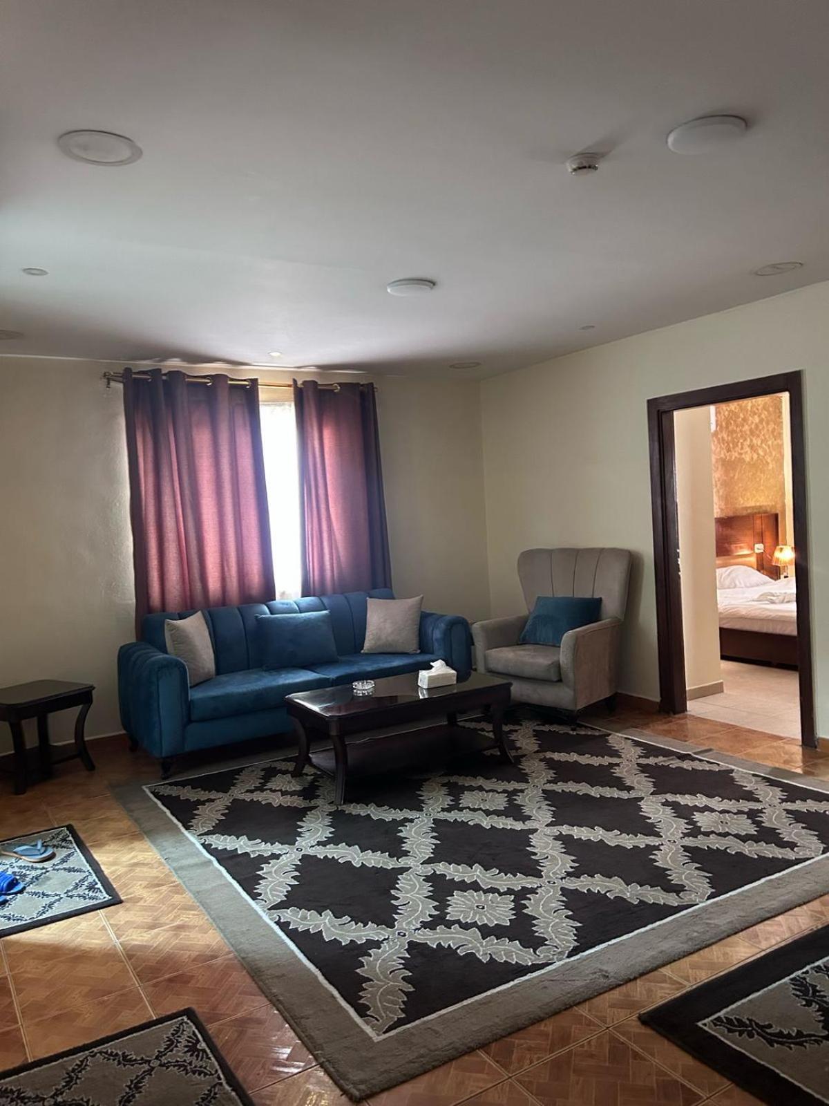 Robou Al Sharq Aparthotel Amman Bagian luar foto