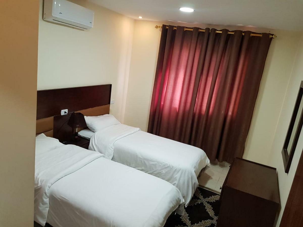 Robou Al Sharq Aparthotel Amman Bagian luar foto