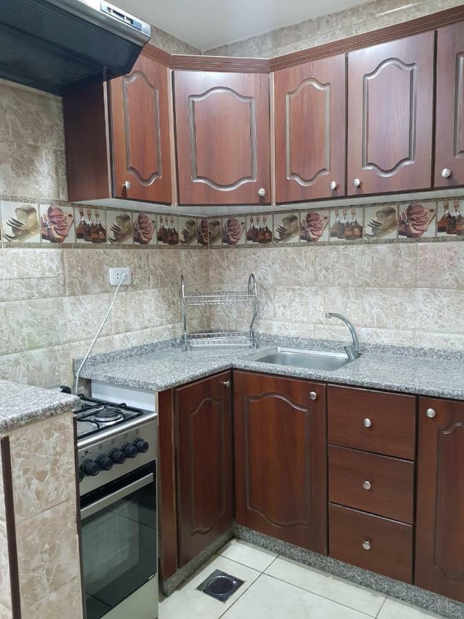 Robou Al Sharq Aparthotel Amman Bagian luar foto